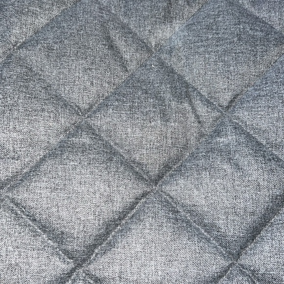 🩶JCrew🩶 EUC Classic Grey Puffer Vest. Size M. Like New! - Picture 5 of 6